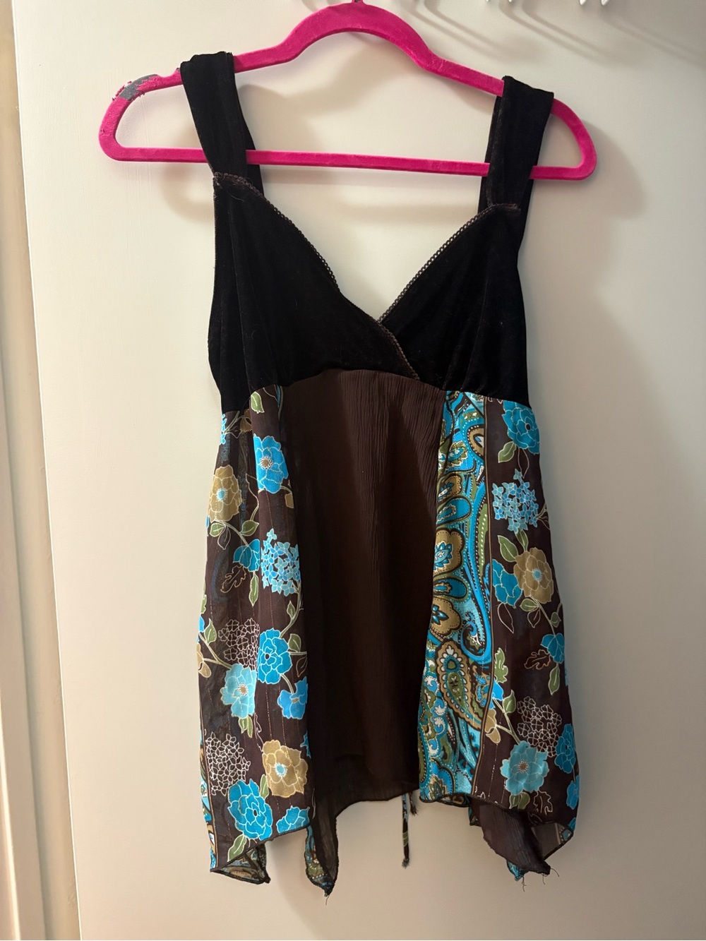 Boho Floral V-Neck Women's Tank Top